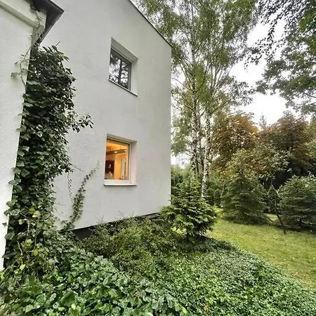 Villa Beautiful With Garden In