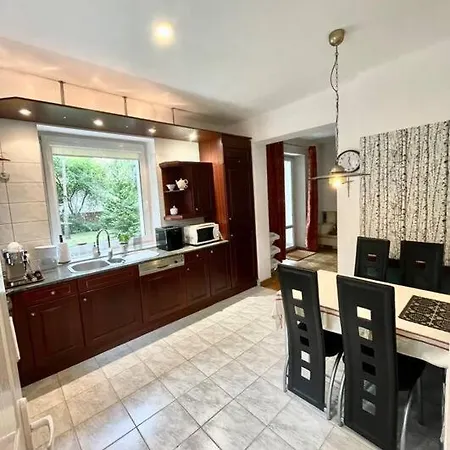 Beautiful With Garden In Milanowek