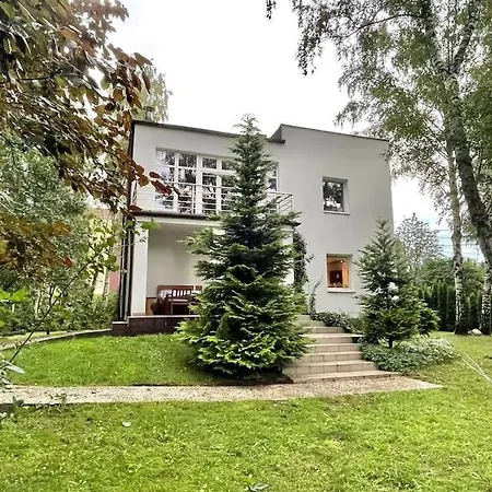 Villa Beautiful With Garden In Milanowek