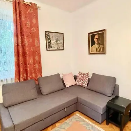 Beautiful With Garden In Milanowek