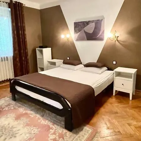 Beautiful With Garden In