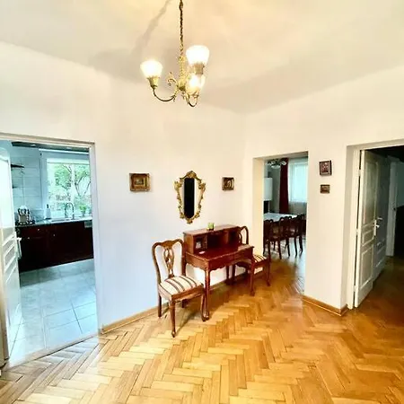 Beautiful With Garden In