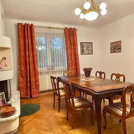 Beautiful With Garden In Milanowek