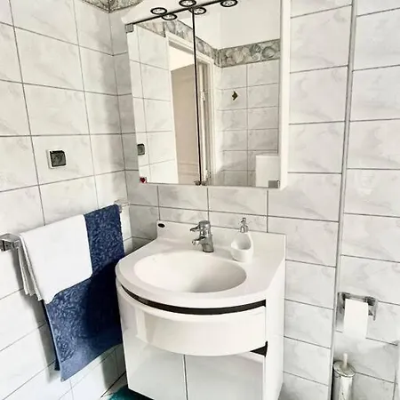 Beautiful With Garden In Villa