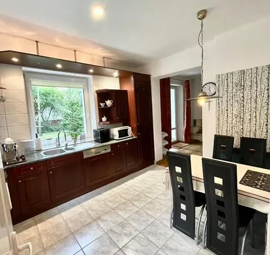 Beautiful With Garden In Milanowek