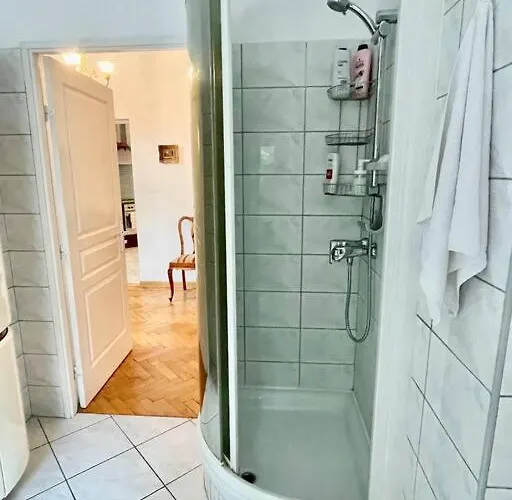 Willa Beautiful With Garden In