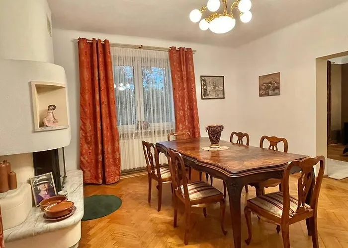 Beautiful With Garden In Milanowek